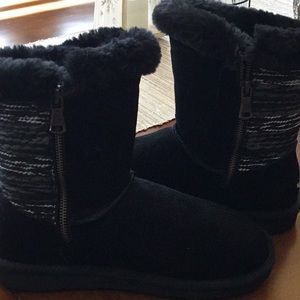 LAMO boots. Black with Indian quilting work on back. Size 7. Perfect condition.